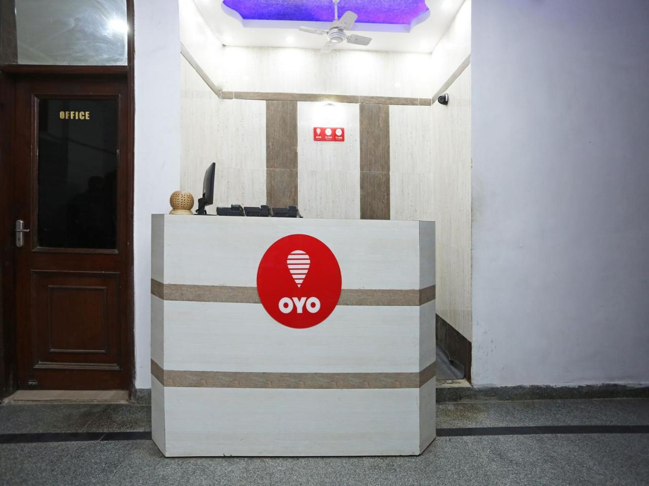 Oyo 472 Hotel Sareen New Delhi Exterior photo