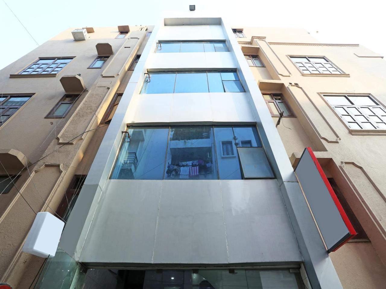 Oyo 472 Hotel Sareen New Delhi Exterior photo